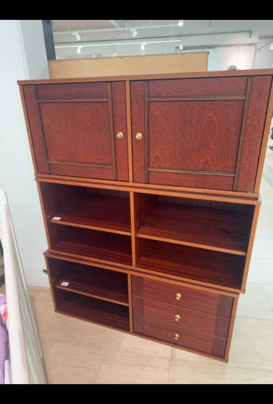 Kommoder til ophæng tre forskellige